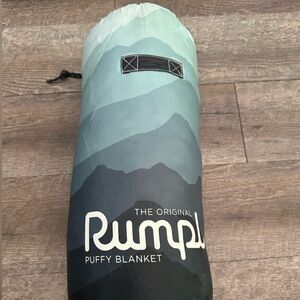 Rumpl Puffy Blanket - Blue and Black